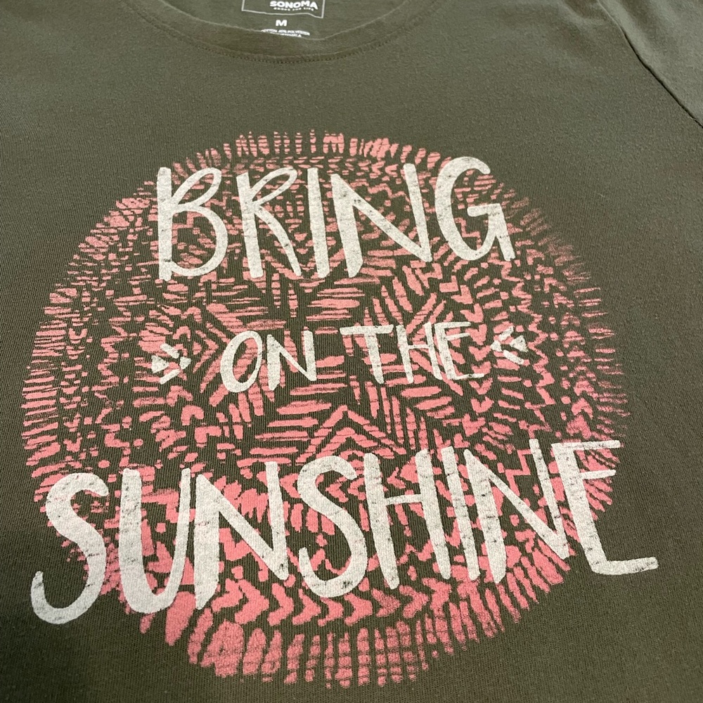 Green bring on the sunshine T-shirt - Picture 4 of 4